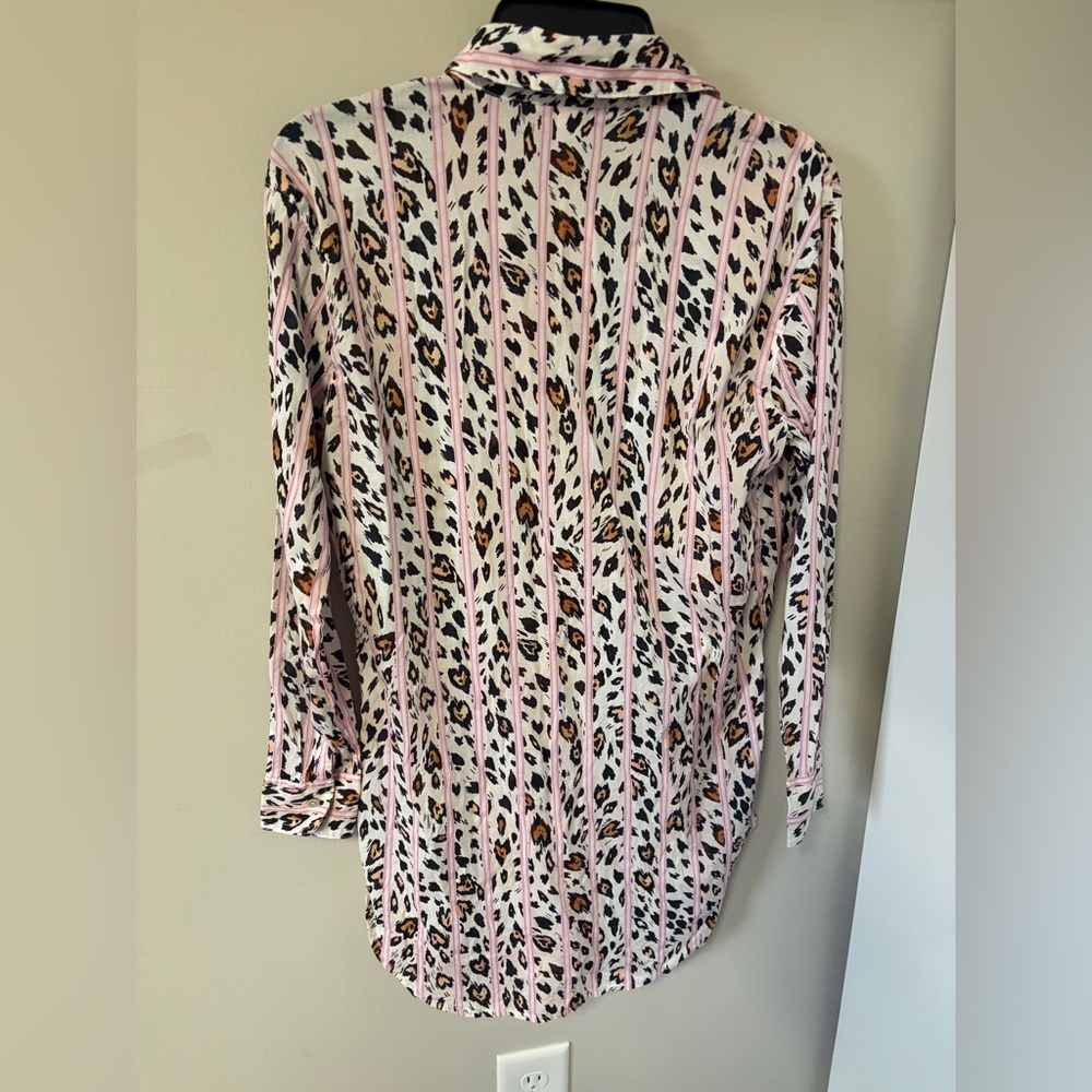 Victoria's Secret Pink Leopard Button Down Pajama Shirt NWT XS - Picture 6 of 7